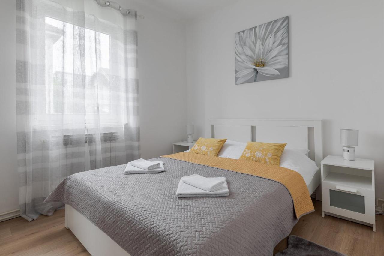 Lisinski Apartment With Private Parking Zagabria Esterno foto