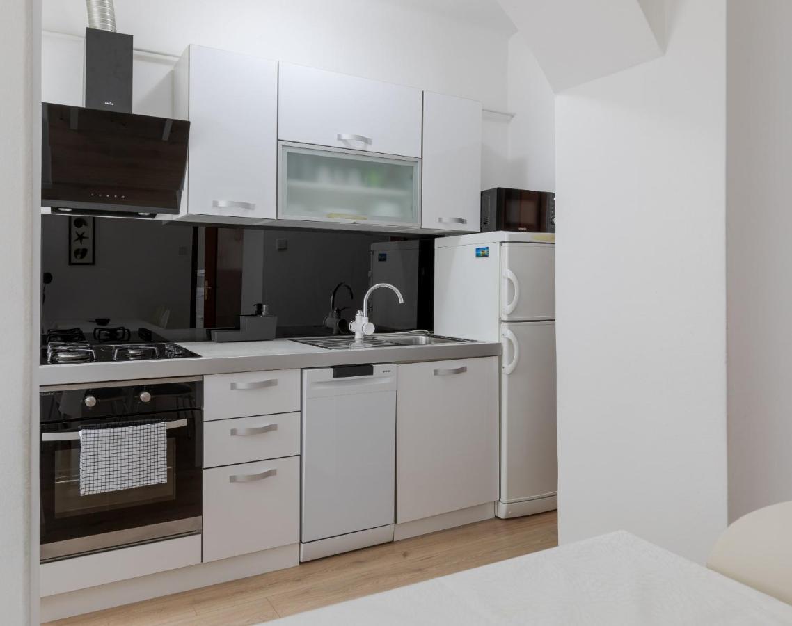 Lisinski Apartment With Private Parking Zagabria Esterno foto
