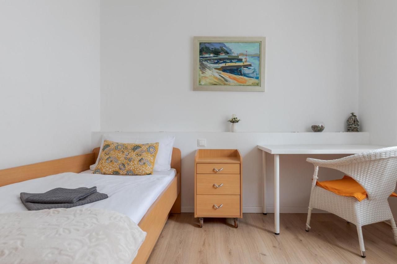 Lisinski Apartment With Private Parking Zagabria Esterno foto