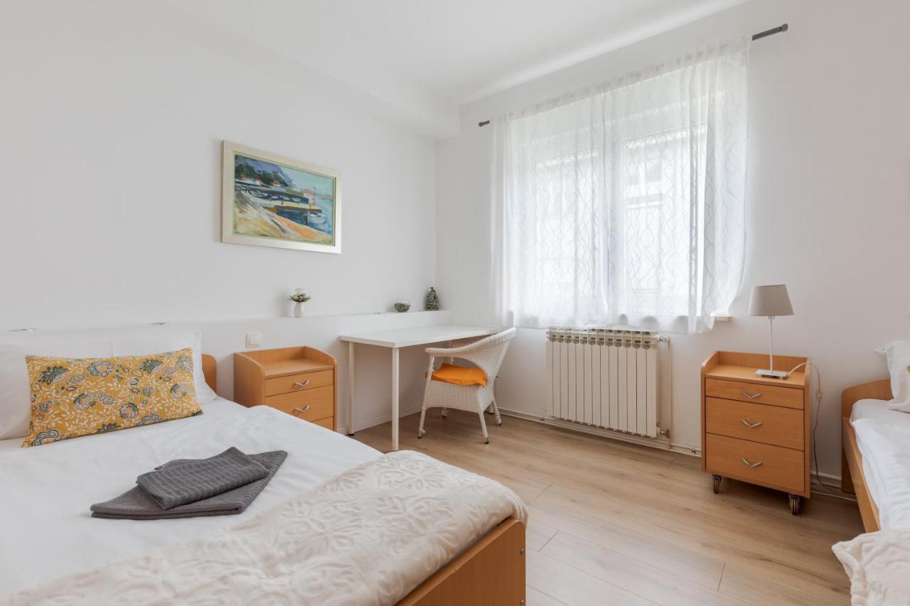 Lisinski Apartment With Private Parking Zagabria Esterno foto