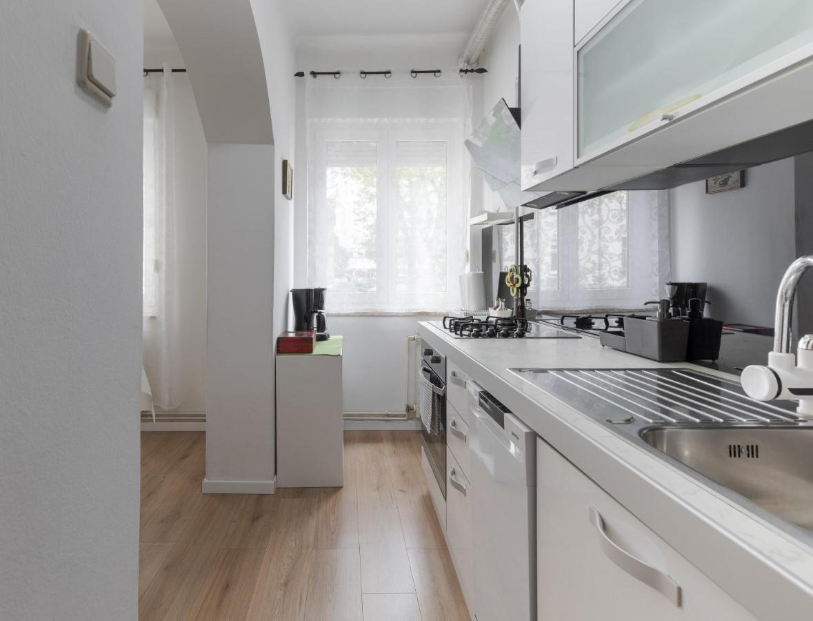 Lisinski Apartment With Private Parking Zagabria Esterno foto